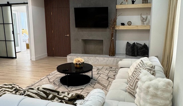 Modern Luxury Retreat Sleeps 13+ NJ & NYC Access