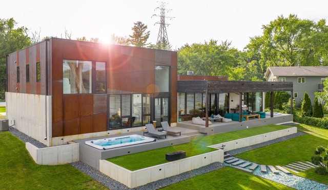 Modern Luxury River Home
