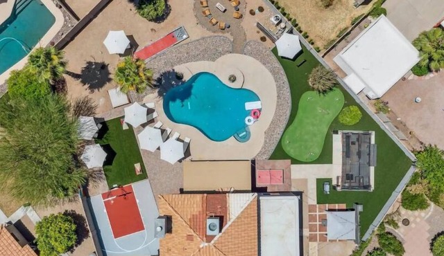 Modern Luxury Scottsdale Resort! Pool, Golf, Games