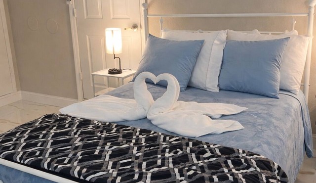 Modern Luxury Stay in Tampa