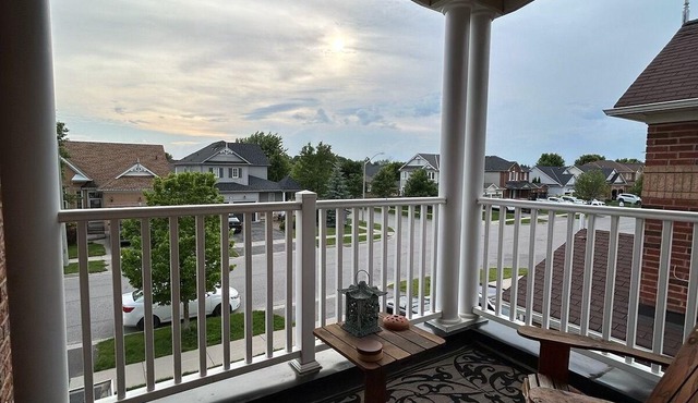 Modern luxury suite near historic downtown Port Perry