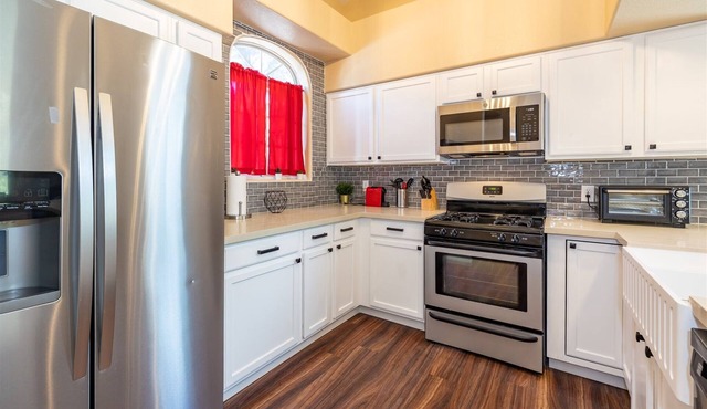 Modern, Luxury Townhome Nestled in the Pines!