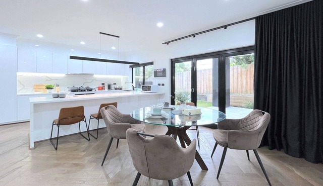 Modern Luxury Townhouse SmartTV *GarageParking