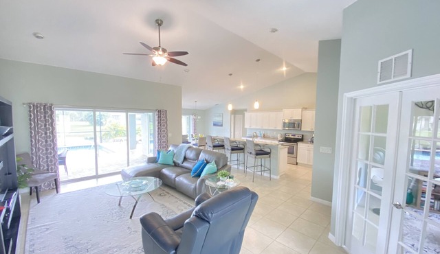 Modern Luxury Villa/Riverfront/Heated South Facing Pool/Golf Rotonda West