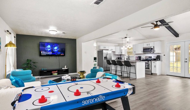 Modern Luxury with Cozy Vibes