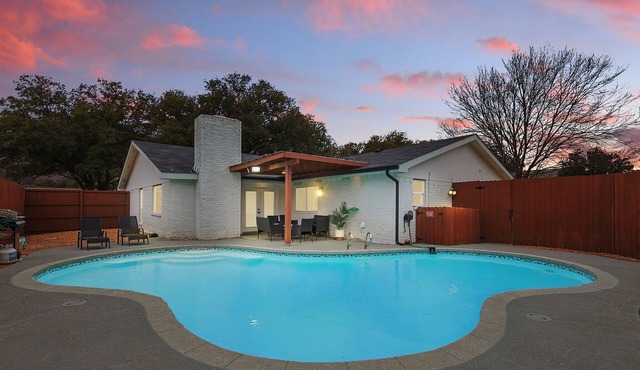 Modern Luxury x Backyard Pool Retreat, 4-BD, 2-BA