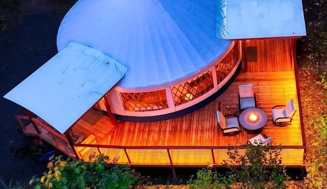 Modern Luxury Yurt with Firepit Table & Skylit Dome near Carson, Washington