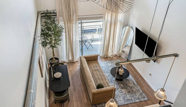 Modern LuxuryLoft In The Heart Of Atlantic Station