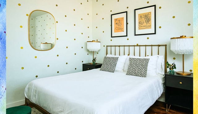 Modern Magic: Queen Studio Retreat near DTLA!