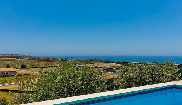 Modern Malibu Home with Amazing Views, Salt Water Pool & Gourmet Kitchen