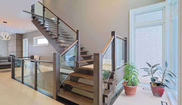 Modern Masterpiece Luxury 6 Bedroom Home