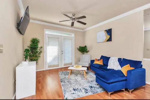 Modern Medical Center Condo near MD Anderson & NRG