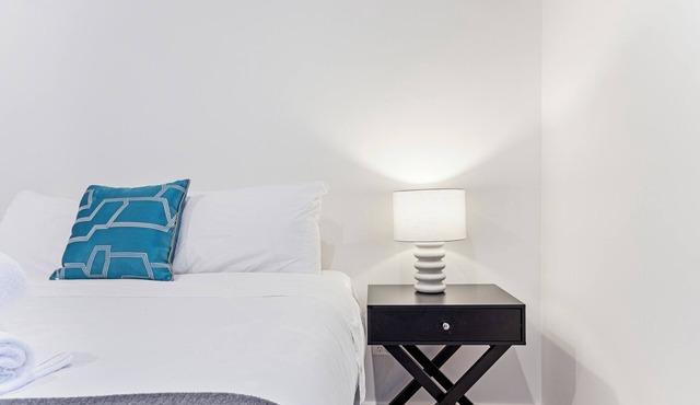 Modern Melrose Park Retreat for 6 Guests