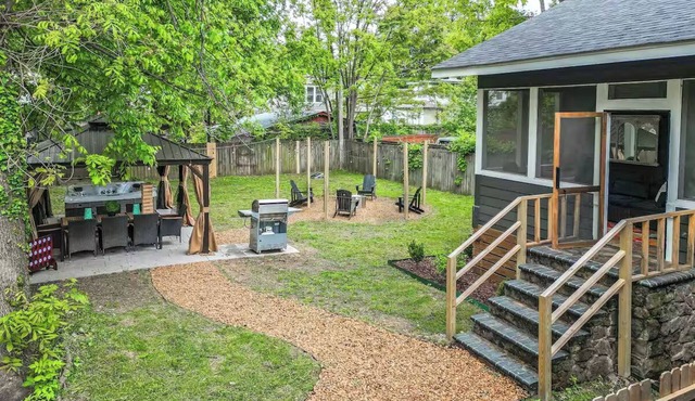 Modern Memphis Game House, Hot Tub! Close to Beale