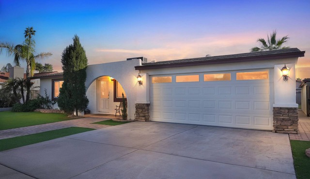Modern Mesa Home w/Yard, BBQ & Patio