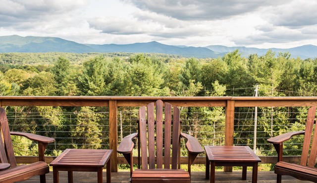 Modern Mid Century Home + National Park Mountain Views + Shenandoah River