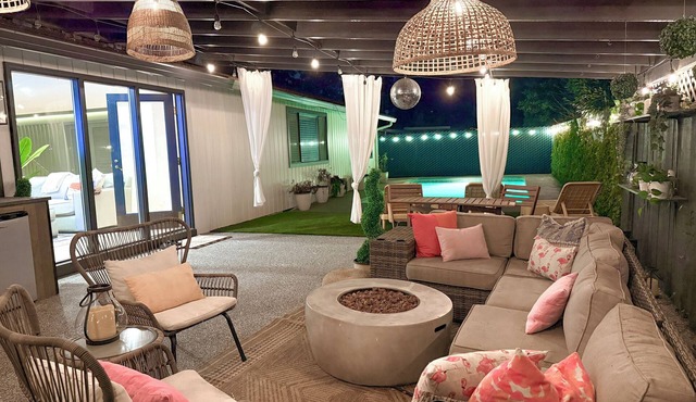 Modern Milwaukie Home w/Pool & Outdoor Space