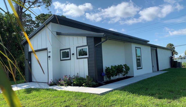 Modern Minimalist 2-bedroom Brand New House in Venice , Florida