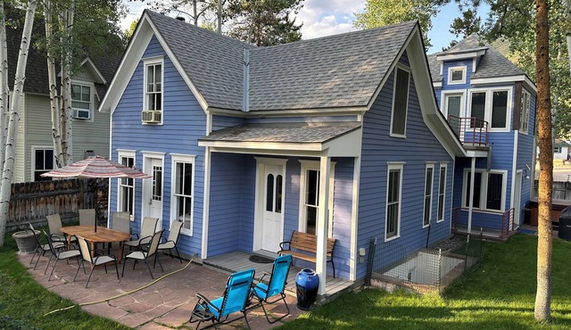MODERN Monet Blue Aspen Victorian Whole House In Town, with Private Hot Tub!