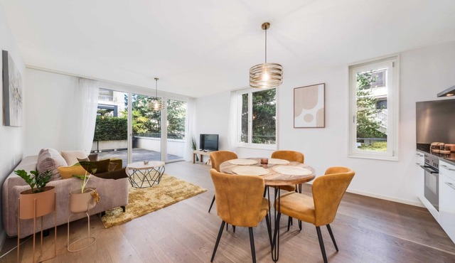 Modern Montreux Center 1-Bedroom Apartment