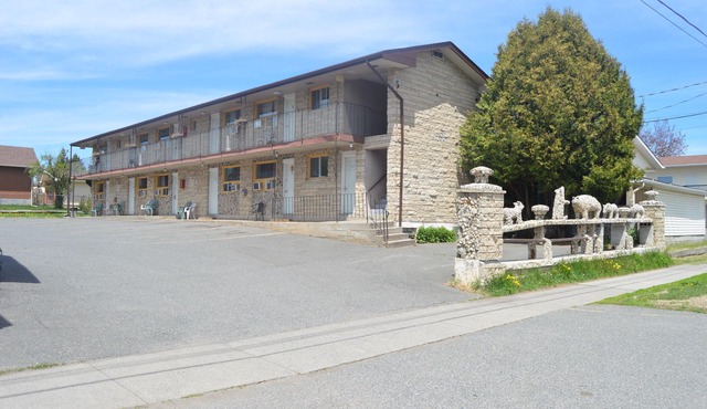 Modern Motel