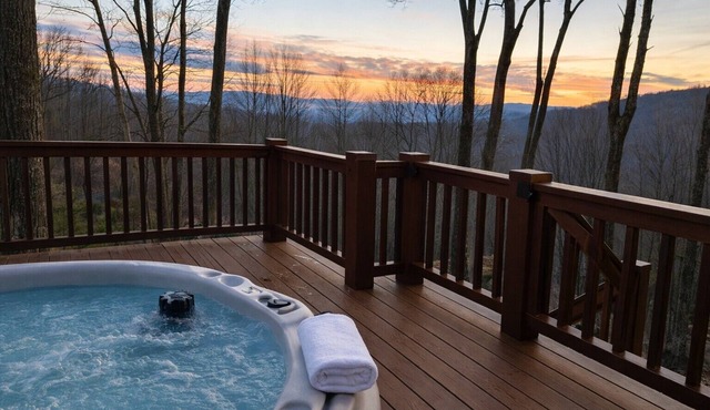 Modern Mountain Cabin w/Hot Tub, Scenic Views & Peaceful Privacy