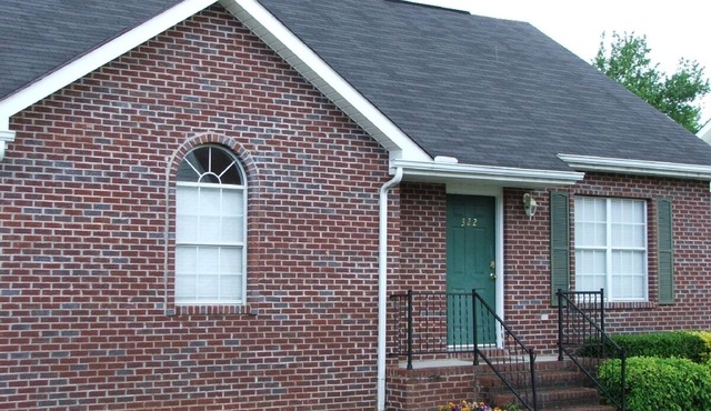 Modern Mountain Chalet Near Parkway – Ideal for Family Adventures!