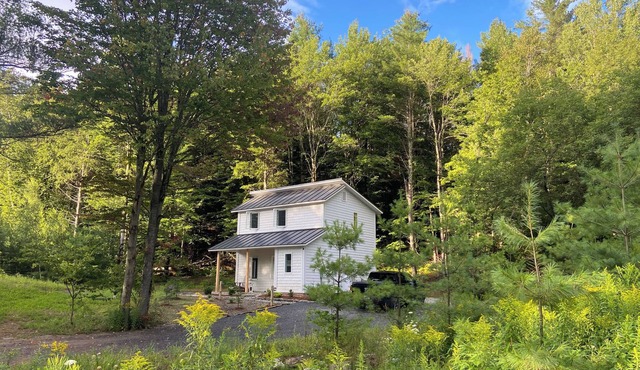 Modern Mountain Home Near Smugglers’ Notch & Stowe