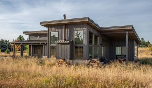 Modern Mountain Retreat