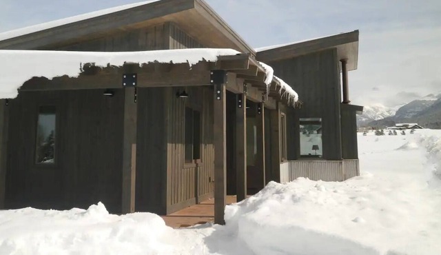 Modern Mountain Retreat