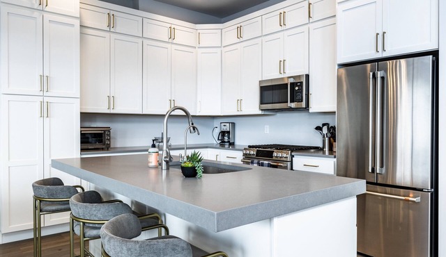 Modern Mountain Retreat Sleeps 10 Park City