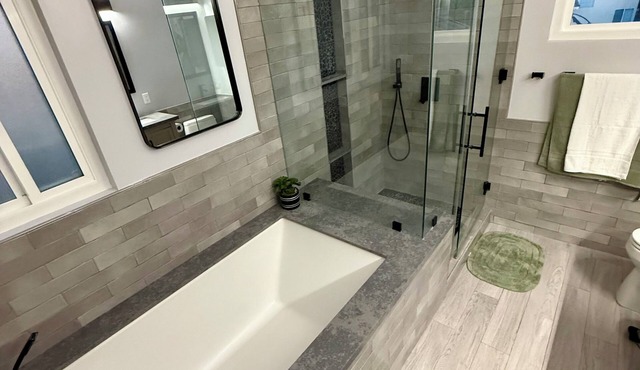 Modern Mountain Vie Retreat Sleeps 12 Sunset View & Fireplace