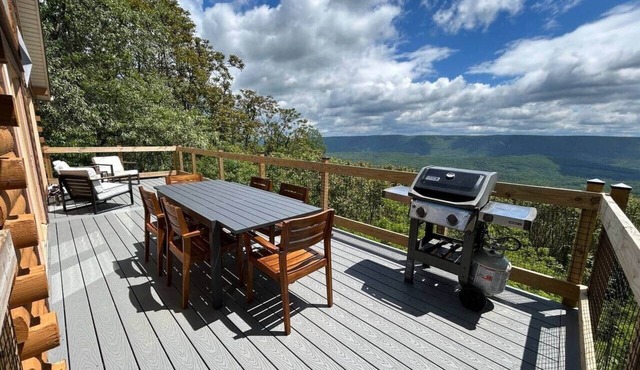 Modern Mountaintop Cabin with a gorgeous view