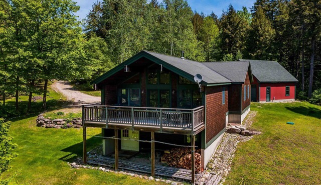 Modern Mt.Snow/Stratton Mountain House