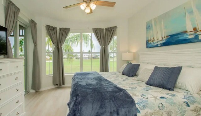 Modern Mustang Condo at Lely Resort-Golf/Pool/Courts/Gym