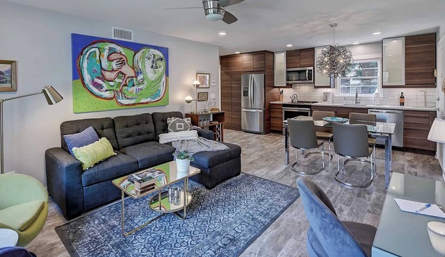 Modern Myers Park 1BR · Ground Floor · Free Parking · near Atrium CMC & Uptown