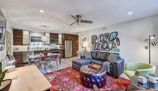 Modern Myers Park 1BR · Ground Floor · Free Parking near Atrium CMC & Uptown