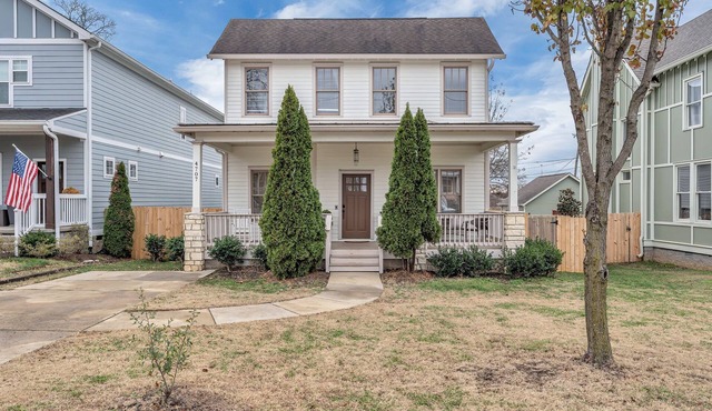 Modern Nashville Home Near Bars 5 Min to Broadway Sleeps 16