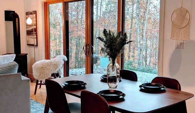 Modern nCabin-HotTub -Lake Peaceful Escape!