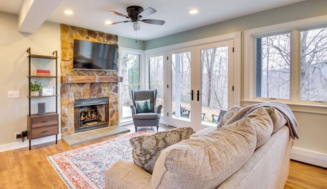 Modern Nellysford Getaway on 40 Private Acres!