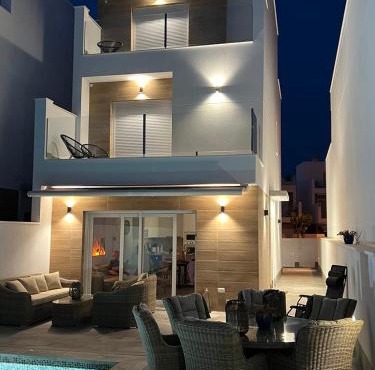 Modern new Pool Villa