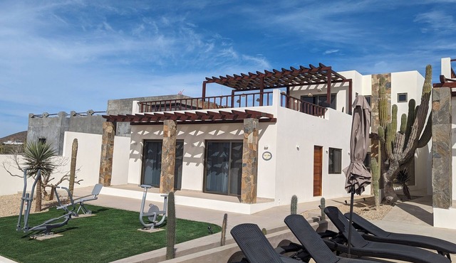 Modern, new, and spacious. just steps to Cerritos Beach