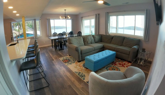 Modern newly remodeled waterfront property on the 4MM - Best views on the Lake!