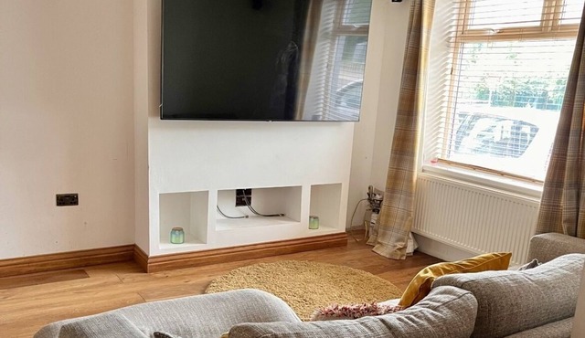 Modern Newly Renovated 3 Story House in Ebbw Vale