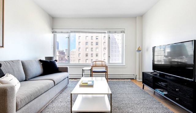 Modern Nob Hill 1BR w/Sauna, Gym, Stunning City View, by Blueground