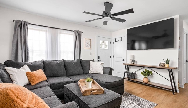 Modern Noblesville Stay | 3BR Near Attractions