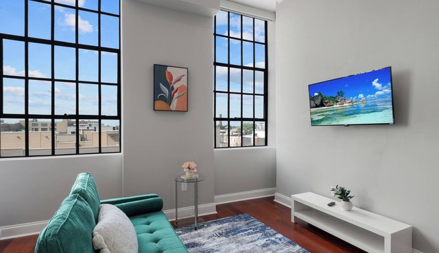 Modern Northern Liberties Studio - Rooftop Pool, Gym & Concierge