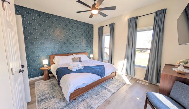 Modern Norwalk Retreat | 2 King Suites + Sunroom