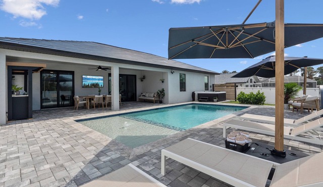 Modern Oasis Estero Bay - a serene retreat for the ultimate vacation experience