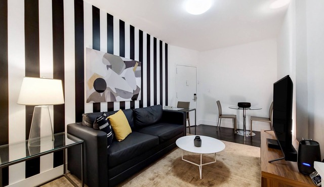 Modern One Bedroom in Chelsea - Prime Location